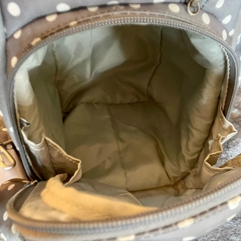 Jujube diaper bag, gray polka dot, super handy and in a good shape